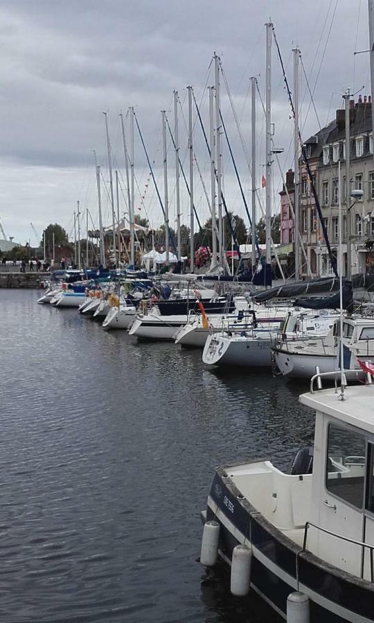 Ferienwohnung La Fleur D Honfleur Avec Son Parking Exterior foto